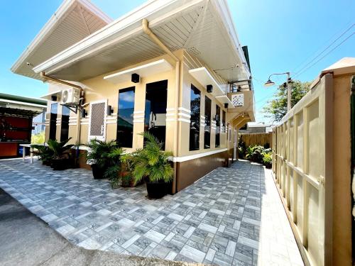 Chic and Cozy Retreat in San Fernando La Union in San Fernando, Philippines