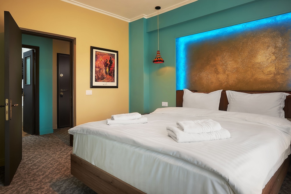 Lapusneanu Central Apartments — 4-Star Luxury Hotel in Iasi, Romania