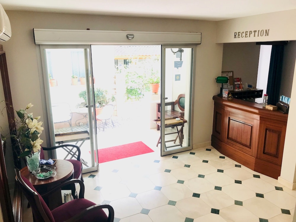 Bay Nihat Lale Otel — Ayvalik — photo 2