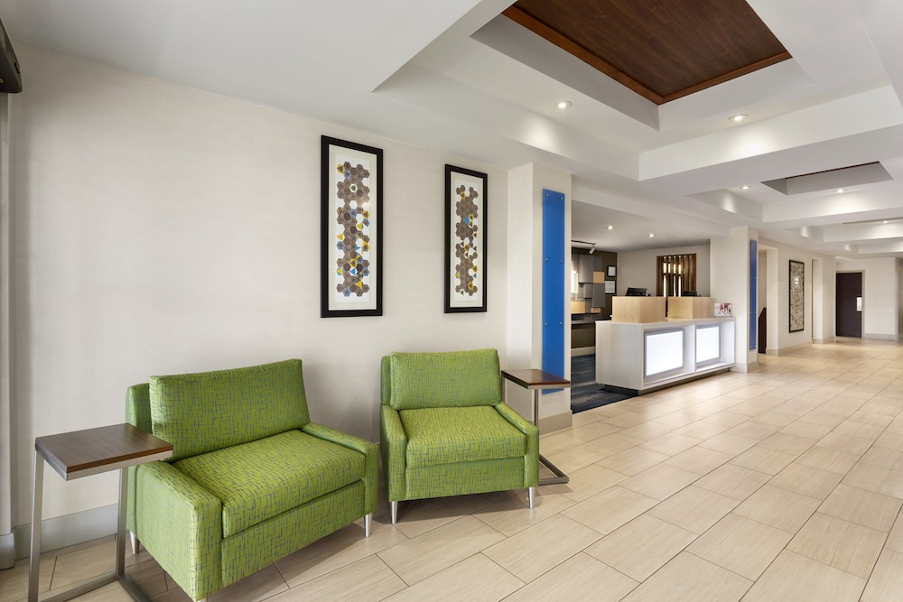 Holiday Inn Express Hotel & Suites Durant by IHG - photo 27
