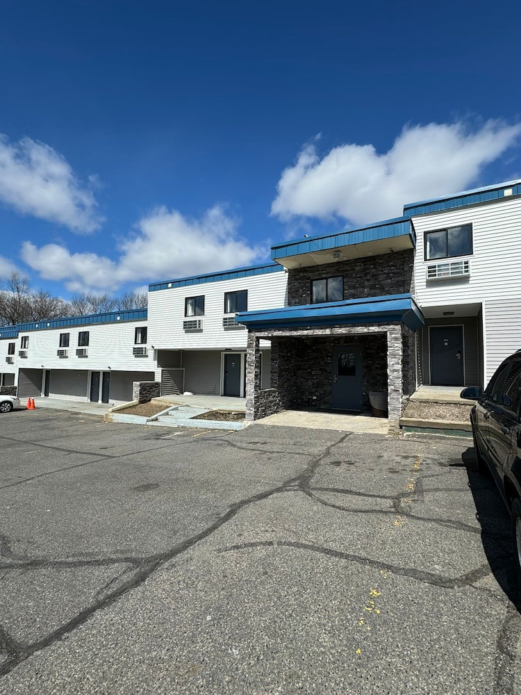 Days Inn by Wyndham Moosic - photo 26
