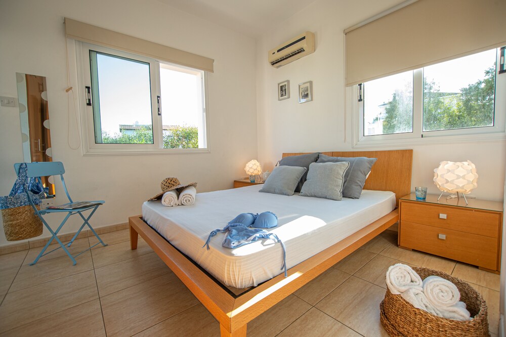 Konnos Beach Villa 3
