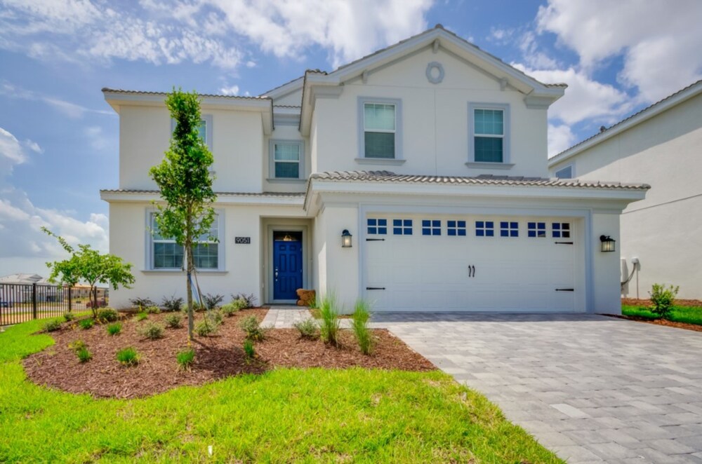 6BD Champions Gate Resort Golf Community 9051sd Davenport - featured photo
