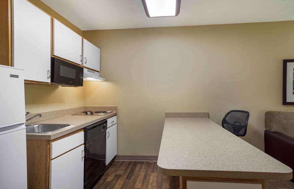 Extended Stay America Select Suites Jacksonville Southpoint - photo 16