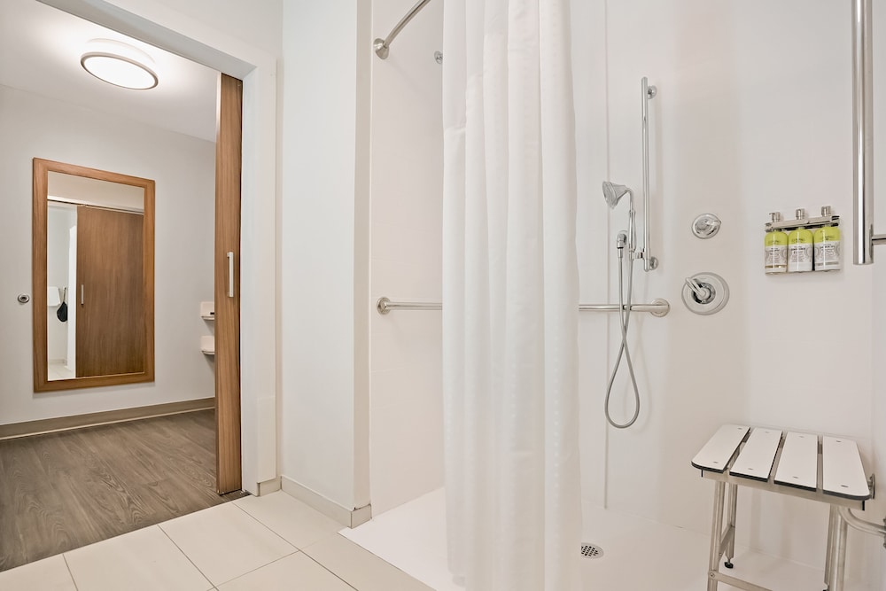 Holiday Inn Express Jacksonville South Bartram Prk - photo 27