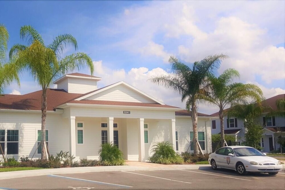 Nov Special W Lucaya 4bed 2 Bath ID: 256175 - photo 40