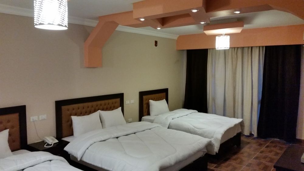 Mandarin Hotel