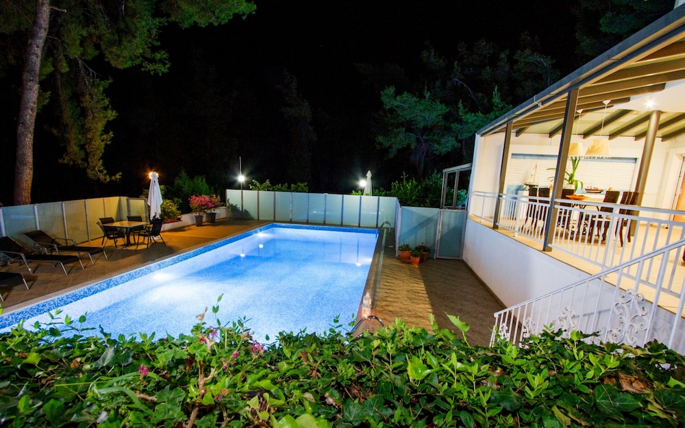 Danai’s Secluded Paradise Azure Coastal Dreams in Kassandreia, Greece