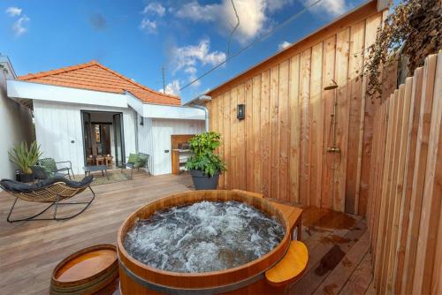 Bulle Marine in Andernos-Les-Bains, France