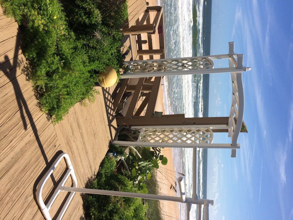 Suites On The Beach - photo 40