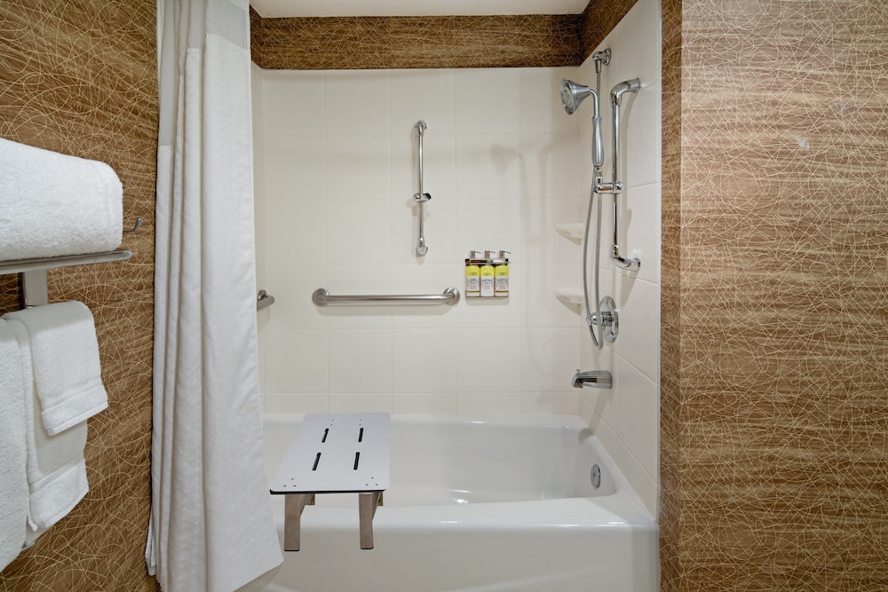 Holiday Inn Express Port Hueneme by IHG - photo 23