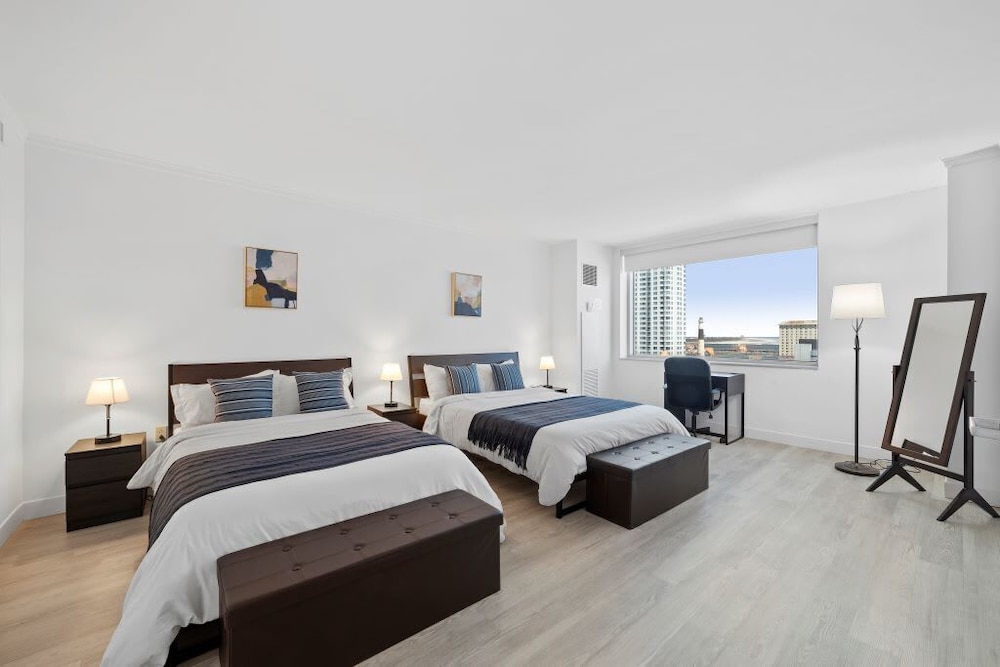 TWO Separate Stylish Cozysuites on the Boardwalk — 4-Star Luxury Hotel in Atlantic City, United States