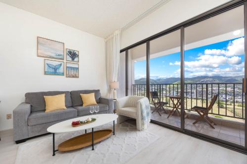 38FL Mountain View Walk to Waikiki Beach Parking — 4-Star Luxury Hotel in Honolulu, United States