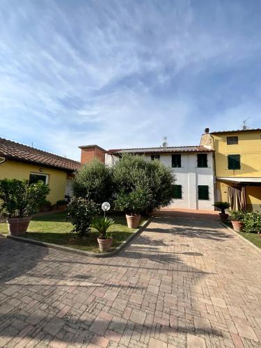 Casa Vacanze Eny — 4-Star Luxury Hotel in Capannori, Italy