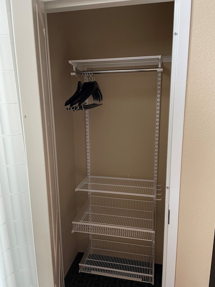 TownePlace Suites Orlando at FLAMINGO CROSSINGS Town Center Western Entrance - photo 6