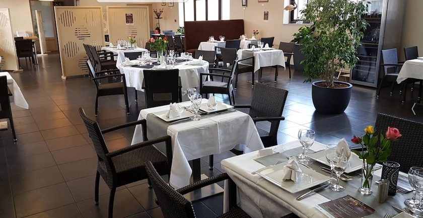 Hotel Cap Vert En Aveyron in Millau, France