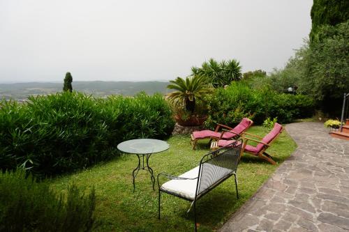 Casa Limone — 4-Star Luxury Hotel in Gavorrano, Italy