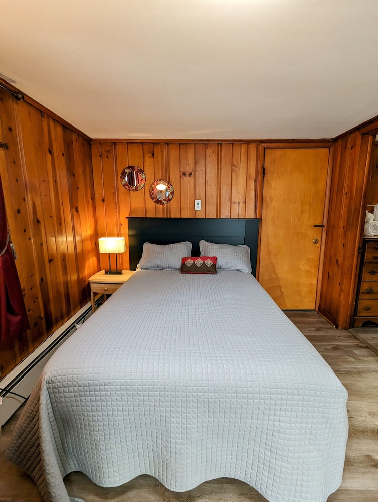 Riverside Motel - photo 34