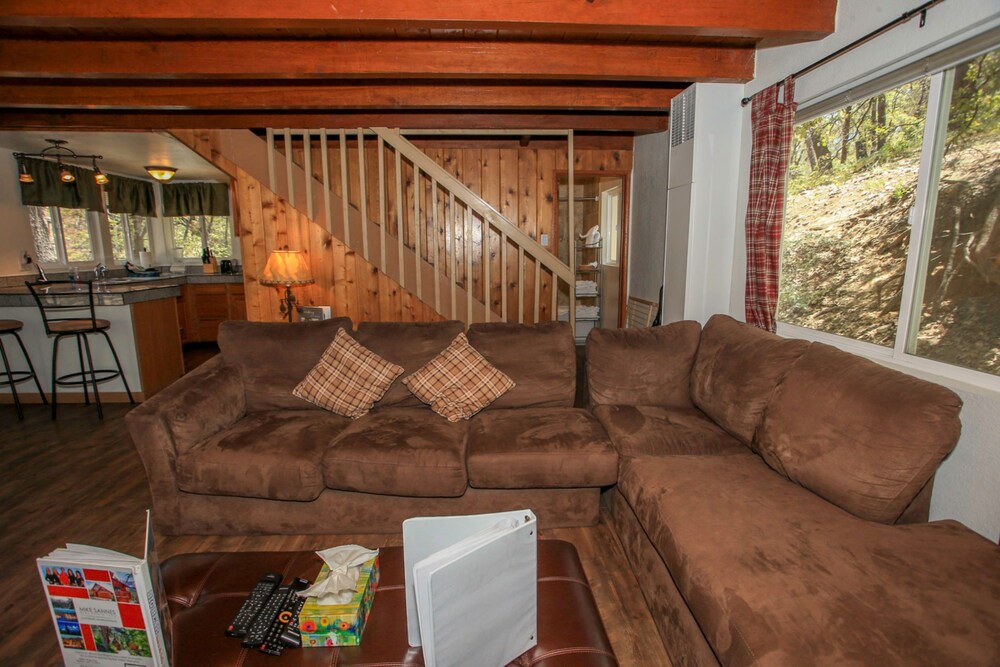 Little Swiss Inn - photo 28