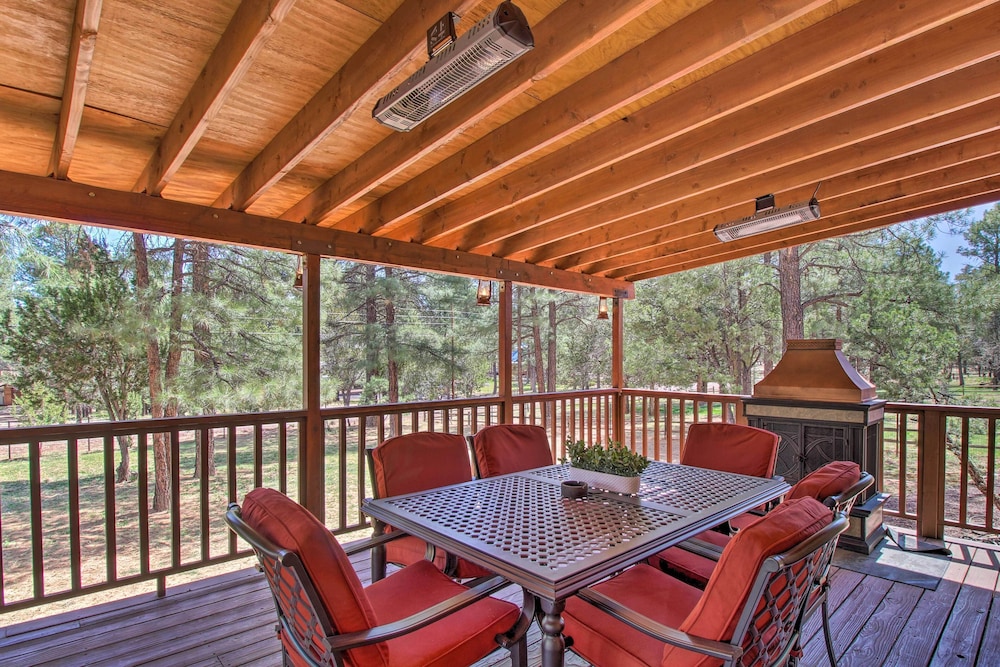 Large Deck Grill: Pet friendly Show Low Retreat in Show Low, United States