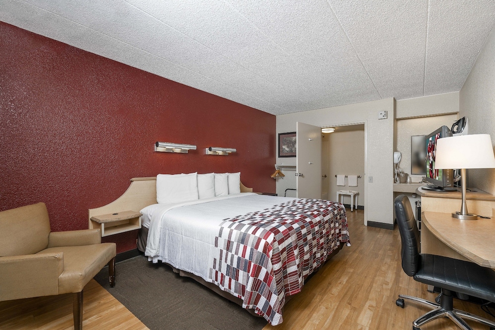 Red Roof Inn Detroit Rochester Hills Auburn Hills - photo 4