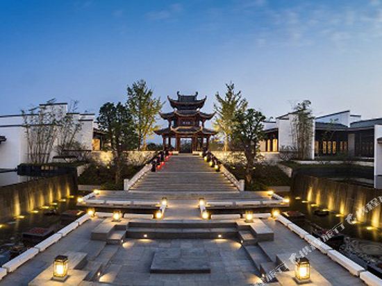 Yurun Hanyuelou Villa Resort in Huangshan, People's Republic of China