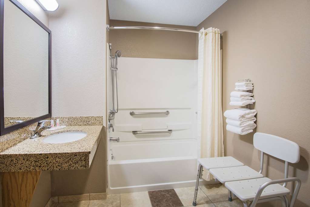 Super 8 by Wyndham Clearfield - photo 11
