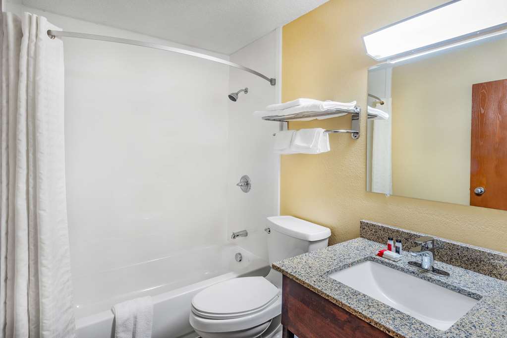 Super 8 by Wyndham Waynesburg - photo 33