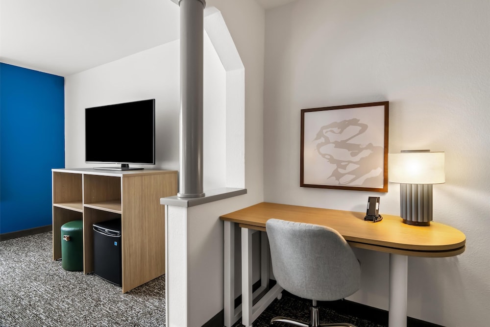 Spark by Hilton Merrillville - photo 6