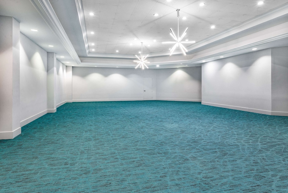 Holiday Inn Resort Kissimmee by the Parks by IHG - photo 59