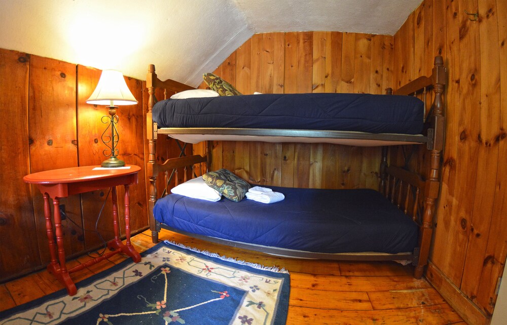 Hyde Away Inn - photo 25