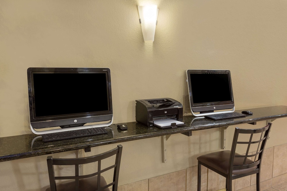 Rodeway Inn & Suites Chandler Phoenix South I 10 - photo 13