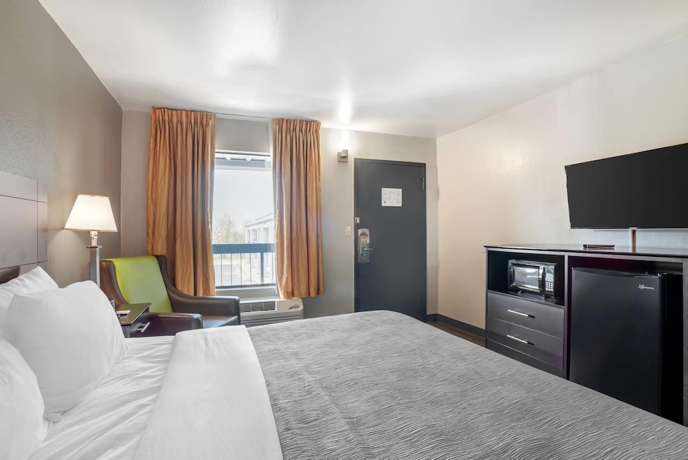 Quality Inn Simpsonville Greenville - photo 17