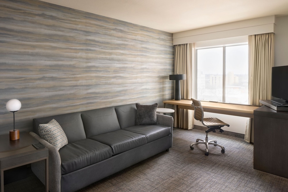 Residence Inn by Marriott Sacramento Downtown at Capitol Park - photo 17