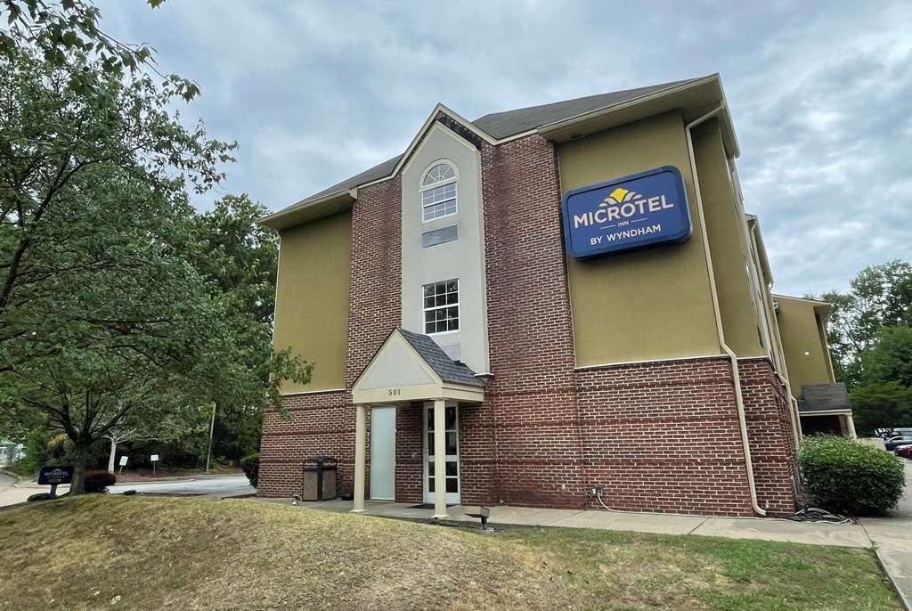 Microtel Inn By Wyndham Newport News Airport — Newport News