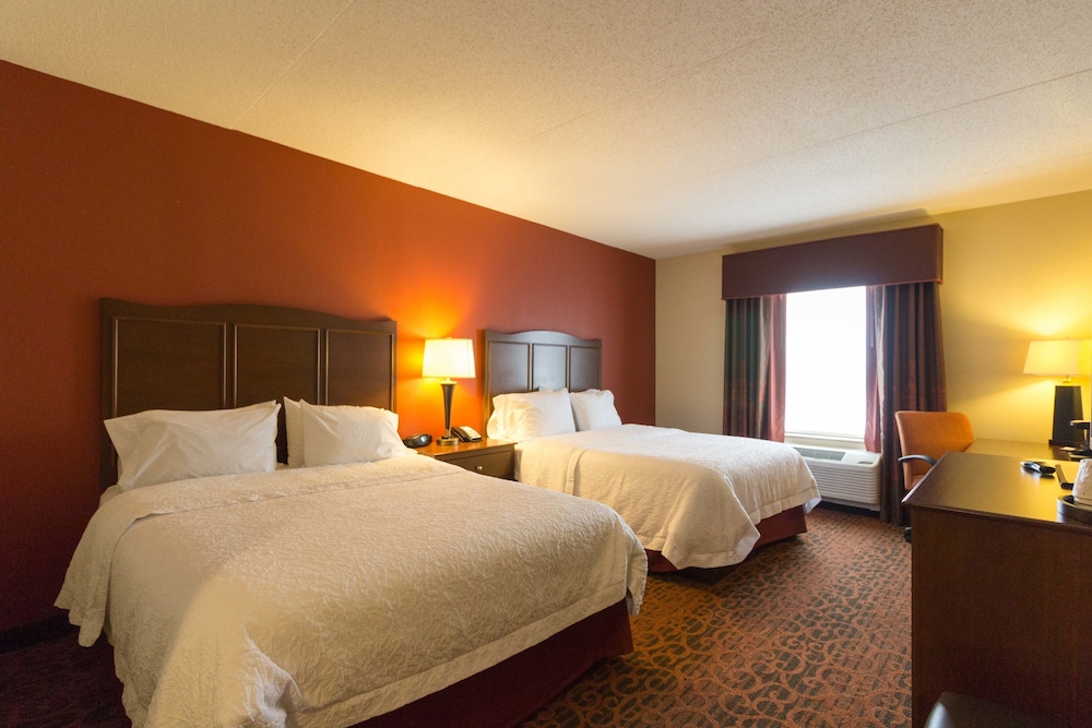 Hampton Inn Columbus South - photo 10