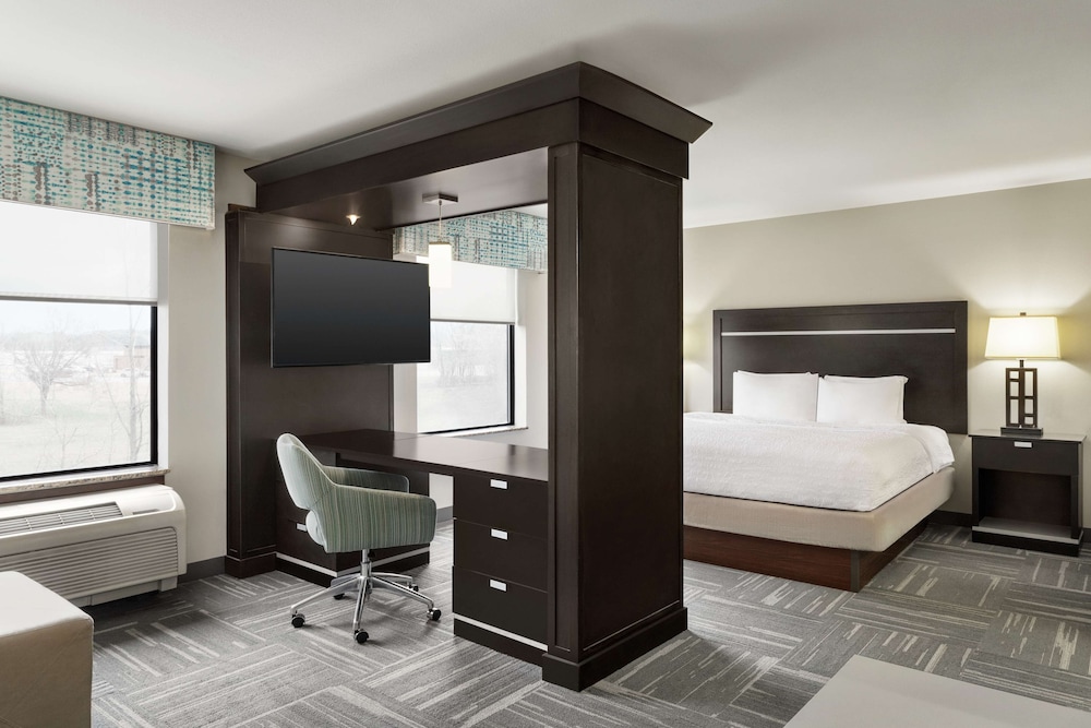 Hampton Inn New Albany - photo 27