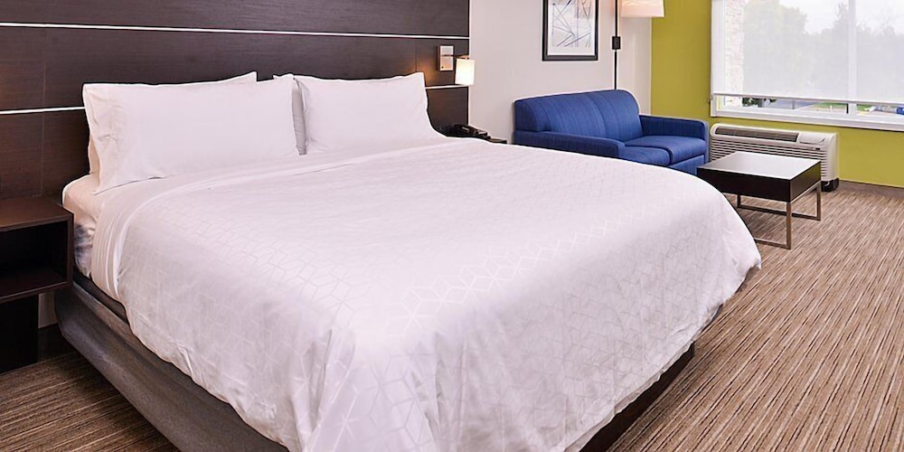 Holiday Inn Express & Suites Brighton by IHG - photo 7
