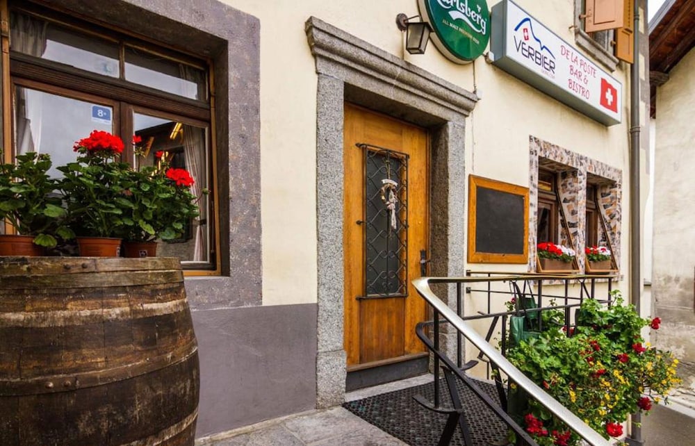 Hotel De La Poste - last minute hotel in Bagnes