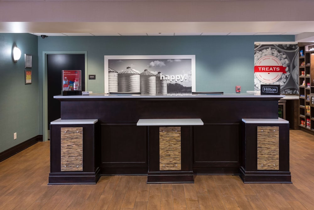 Hampton Inn & Suites Jamestown - photo 4