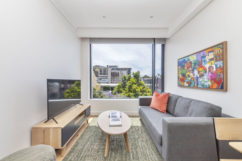 Comfortable studio with city views