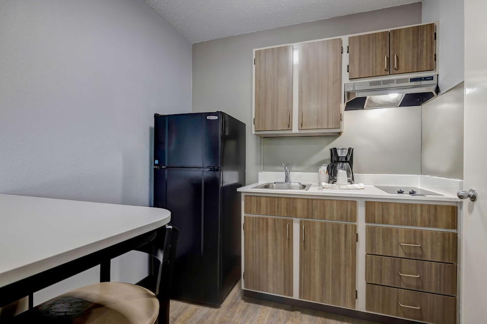 Studio 6 Arlington TX South Dallas - photo 14