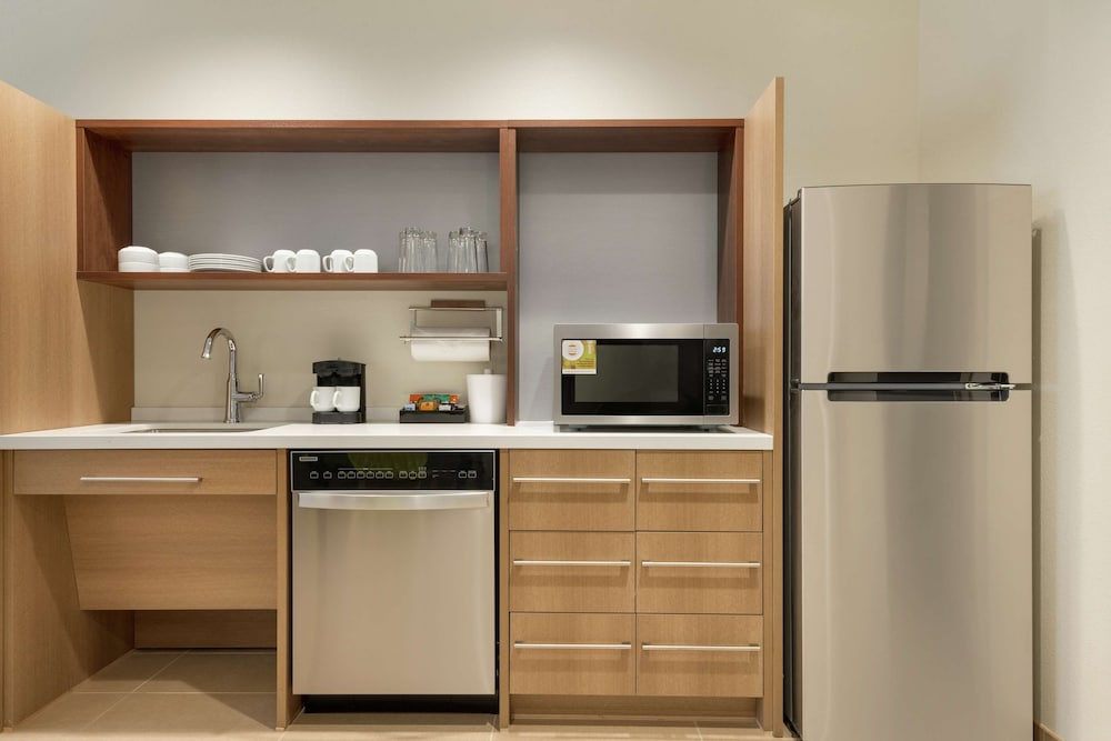 Home2 Suites by Hilton Greece Rochester - photo 22