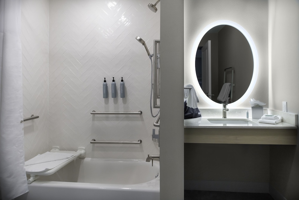 TownePlace by Marriott Suites Buckeye Verrado - photo 12