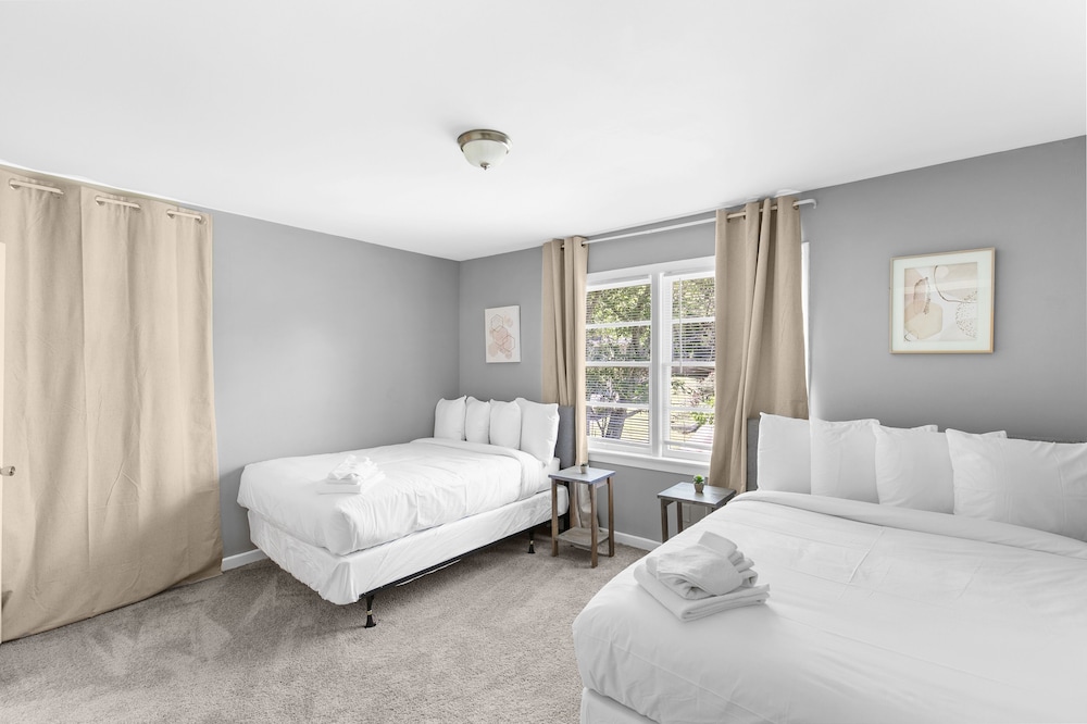 Beds on Broadmoor Two Units — Birmingham — photo 4