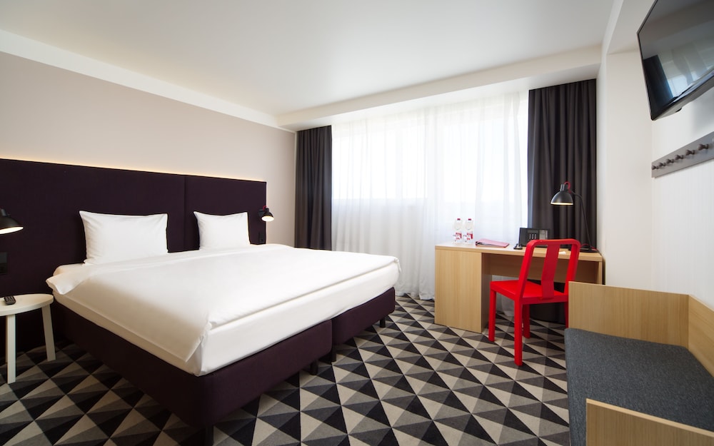 Azimut Hotel Murmansk — 4-Star Luxury Hotel in Murmansk, Russia