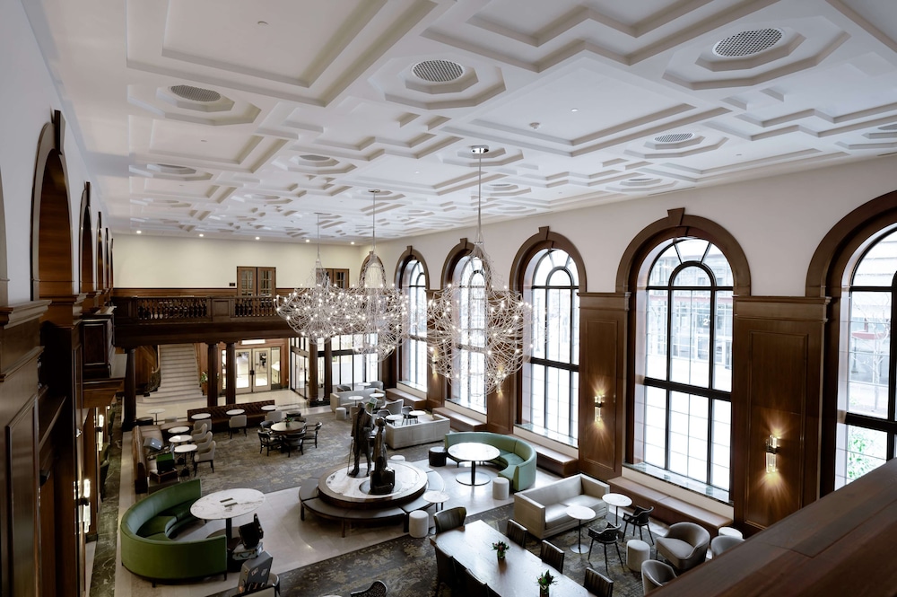 Hotel Fort Des Moines Curio Collection by Hilton - photo 6