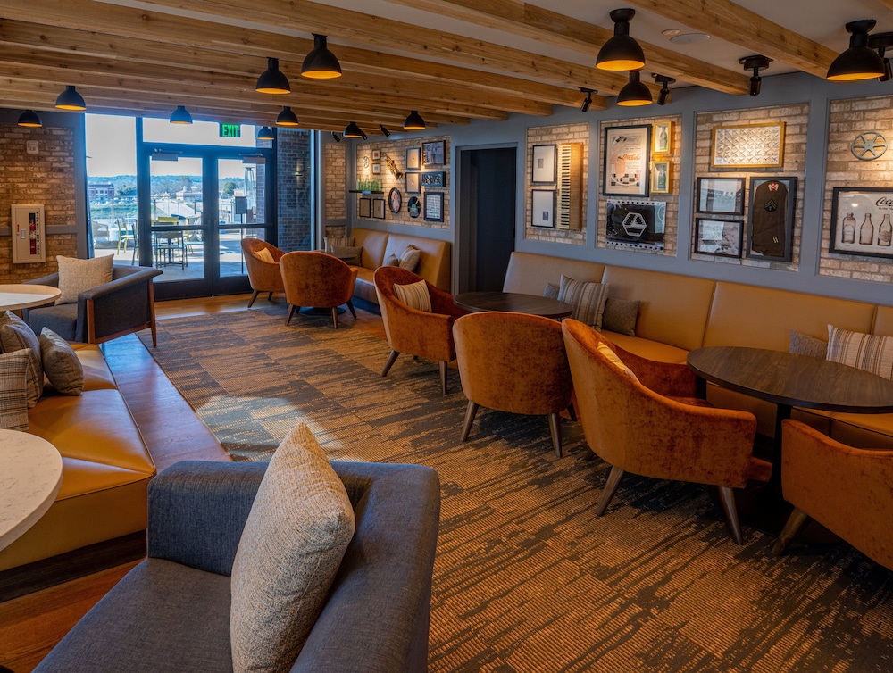 Hotel Indigo Columbus at Riverfront Place by IHG - photo 27