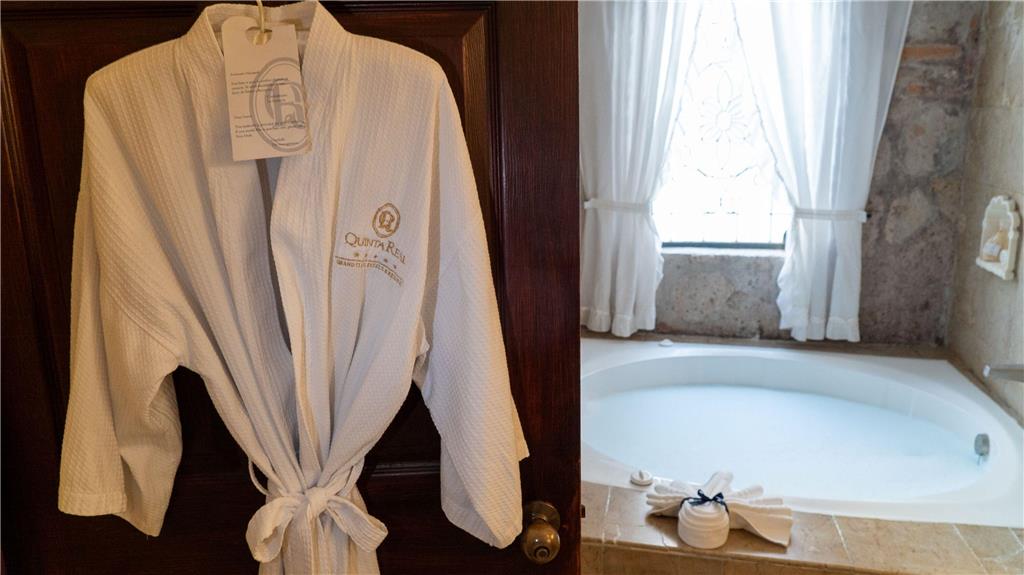 Grand Class Suite jacuzzi