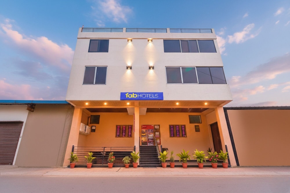 Fabhotel Sky Blue - last minute hotel in Jaipur